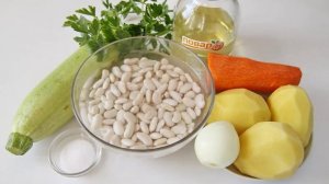Суп с фасолью и кабачками