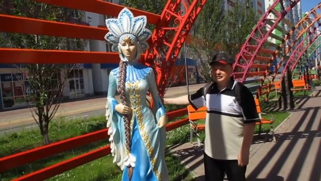 Сказочный бульвар в квартале районе города Тюмени.