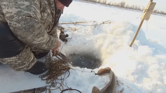Не много интересного и едем проверять перемёт на р Обь. смотреть онлайн