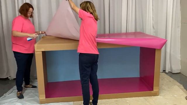 Make a Life-Size Barbie Box Photo Booth смотреть онлайн