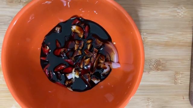 Чесночный соус по-индонезийски | Sambal Bawang | Indonesian Chili Sauce Recipe| Cooking At Home