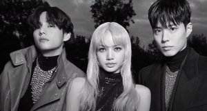 BTS Тэхён и Лиса прибыли на шоу Celine, их родители также ПРИСУТСТВУЮТ...