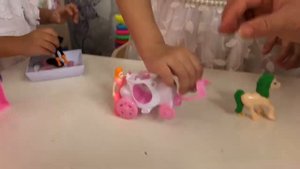 ОТКРЫВАЕМ ИГРУШКУ ЗАМОК ПРИНЦА И ПРИНЦЕССЫ / UNPACKING OF A TOY PRINCE AND PRINCESS CASTLE