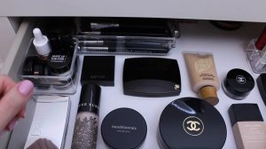 Коллекция косметики и мой туалетный столик / Makeup collection and storage