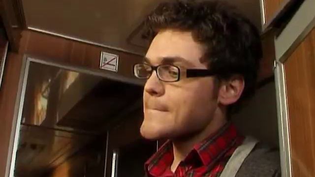 Prykoli. В поезде. Анчоусы к чаю. Смотреть обязательно смотреть онлайн