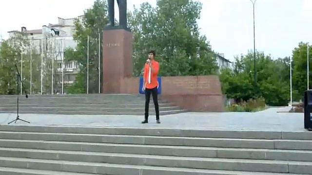 Никита Ломакин - "Красные маки" (Ю. Антонов) смотреть онлайн