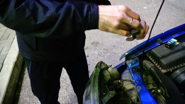 Устанавливаем всепогодные лампочки