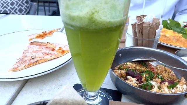 Паника! Позавтракала за 25 aед в роскошном ресторане Дубай на The Pointe смотреть онлайн