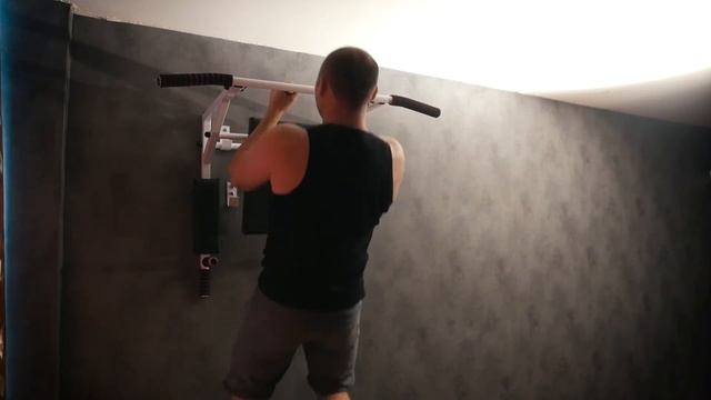 Упражнения на Турнике брусья пресс 3 в 1 улучшенный смотреть онлайн