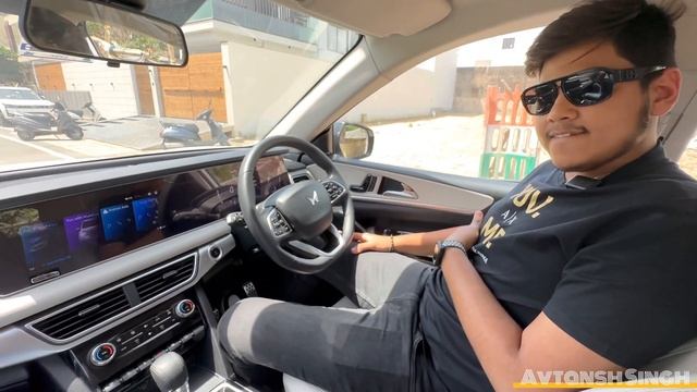 Mahindra XUV700 Owner's Review | 10,000 Km | Service Cost, Modifications, Mileage | Top Model AX7L смотреть онлайн