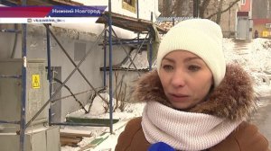 После жалоб жителей в ГЖИ в доме №6 по улице Терешковой начались работы по утеплению стен