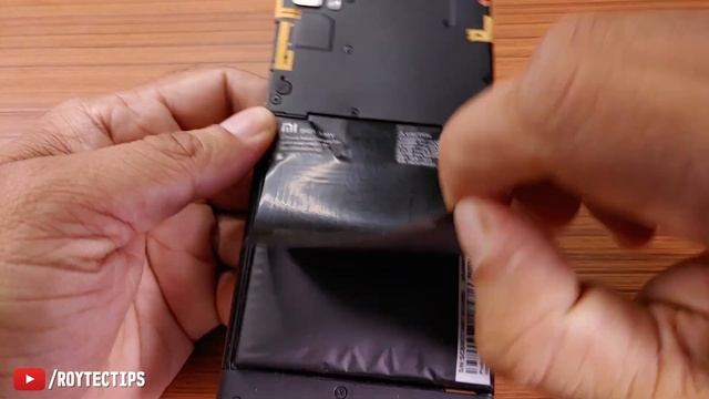 How I Repair Swollen Battery in a minute - DONT TRY AT HOME 2021 смотреть онлайн