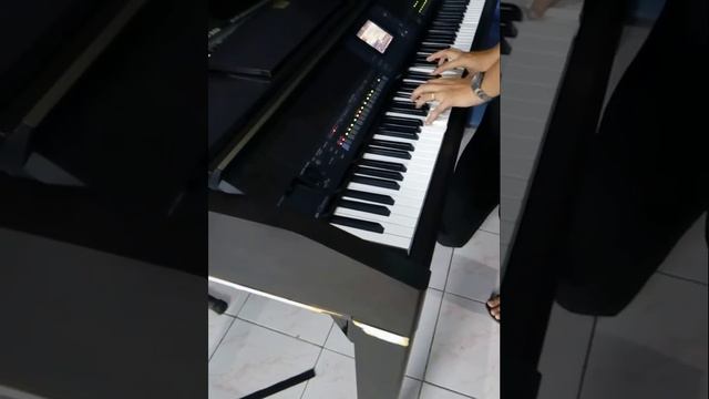 Test Hammer Yamaha Clavinova CVP 505 смотреть онлайн