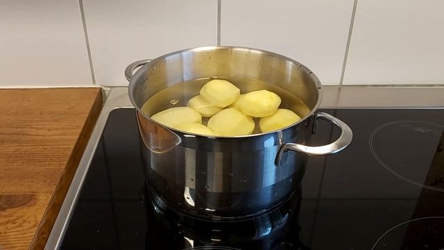 ???Картофельное пюре. Mashed potatoes. Perunamuusi. #Картофельноепюре #Mashedpotatoes #Perunamuusi.