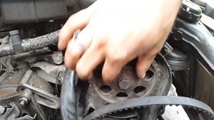 замена корпуса термостата, установка патрубка от нексии на опель кадет C16NZ