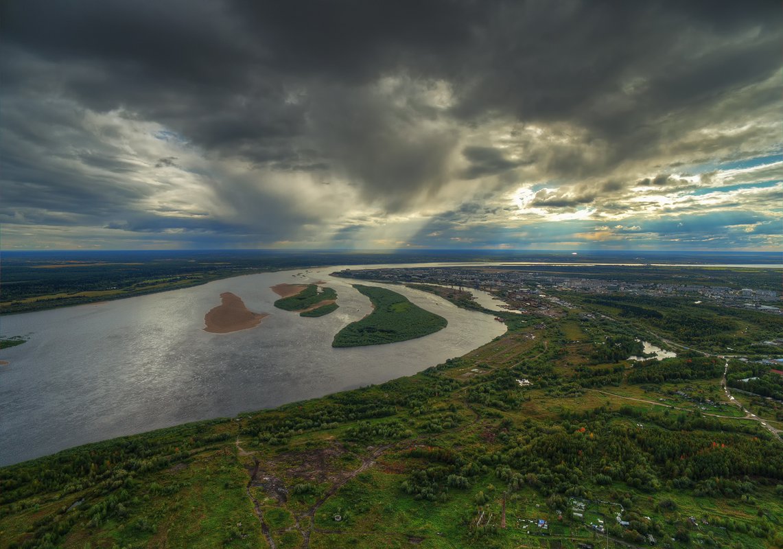 Республика коми фото. Печоры Коми Республики. Река Печора. Печера Республика Коми. Достопримечательности реки Печора Республика Коми.