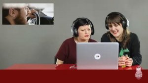 Итальянцы смотрят клип Ленинград В Питере пить