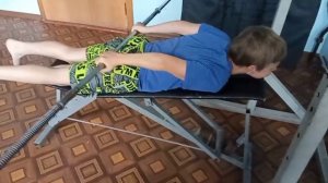 обратный жим лежа