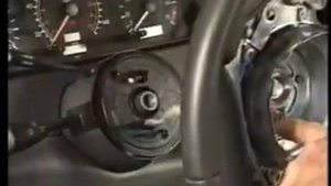 Снятие руля и приборной панели w202