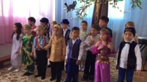 Песня " Мой Казахстан" . Выпускной в Всезнайке.