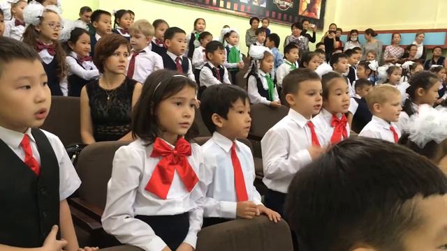 Посвящение в первоклассники 😊 1г, 33 школа. Якутск. смотреть онлайн