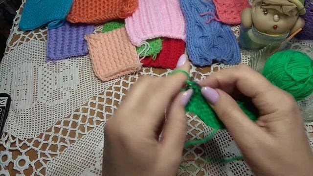 Как спрятать кончики ниток. Идеальный незаметный узелок. Уроки вязания. Вяжем с нуля. смотреть онлайн