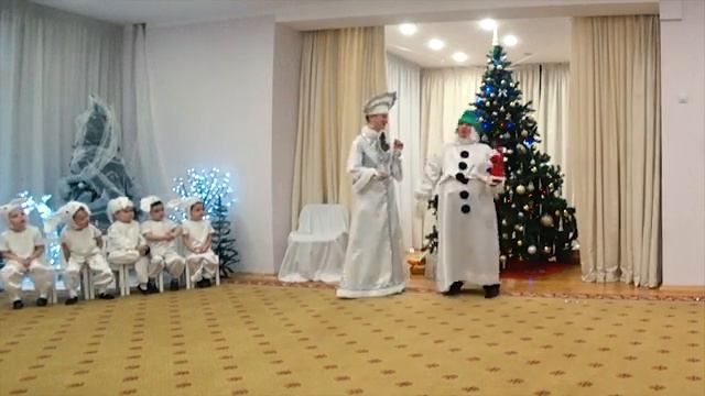 Встречаем Новый год с группой "Пчёлки" смотреть онлайн