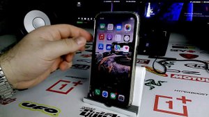 iPhone не реагирует на касания и нажатия и завис и не выключается что делать