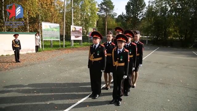 Строевая подготовка. Движение и повороты в движении.