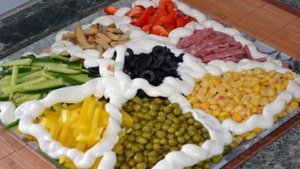 Что готовить и как сервировать стол на Новый 2019 год / Канал «Вкусные рецепты»