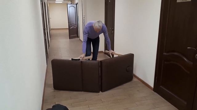 Раскладной массажный стол из дерева ComfortWood Lux от компании РуКомфорт смотреть онлайн