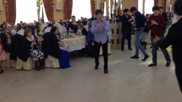Лезгинка на свадьбе Зайналабида и Индиры смотреть онлайн
