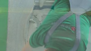 Укладка спортивного линолеума Rexcourt LG Hausys