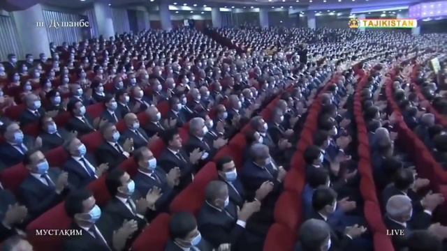 Президент Узбекистана Шавкат Мирзиёев говорит на таджиксом языке