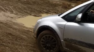 Suzuki SX4 4x4 offroad 5