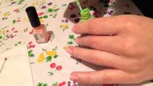 Как накрасить ногти самостоятельно.Делаем простой рисунок на ногтях.