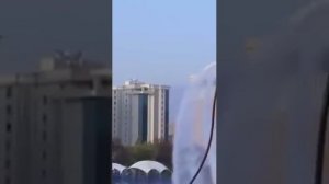 Девушка танцует на (флейборд)