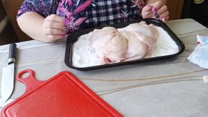 КУРИЦА НА СОЛИ. Самый простой способ приготовления курицы.
