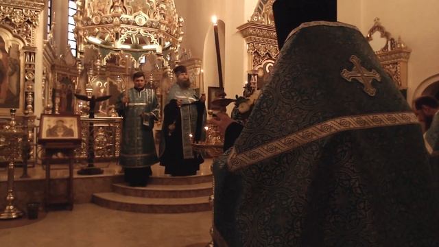 Всенощное бдение на Благовещение в храме Александра Невского при МГИМО смотреть онлайн
