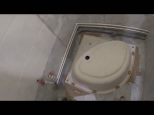 УСТАНОВКА ДУШЕВОЙ СИСТЕМЫ И ПОДДОНА / 5 Серия
