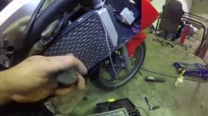 Honda VFR 800 Vtec схема подключение дополнительного оборудования (зарядное usb).