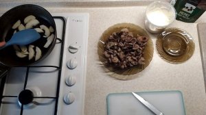 Жареные маслята со сметаной