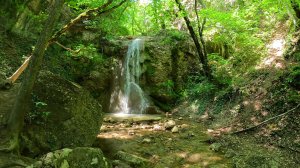 Крым, ОПАСНАЯ дорога в горах. Ускутские водопады. Другой мир.