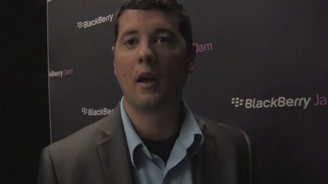 BlackBerry показала новый BB10-телефон