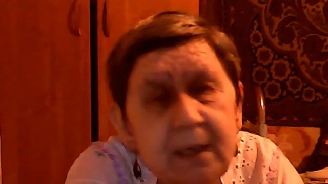 МАМА РАССКАЗЫВАЕТ СТИХОТВОРЕНИЕ И ПОЕТ ПЕСНЮ ПРО СИРЕНЬ смотреть онлайн