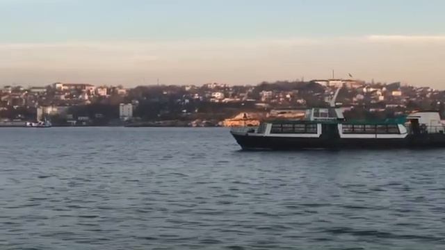 Севастополь сегодня. Раннее утро. Крым сегодня. Кораблик