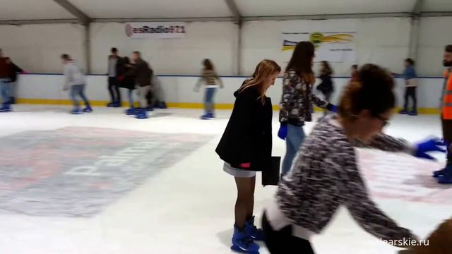 В Пальме тоже есть каток, Майорка смотреть онлайн