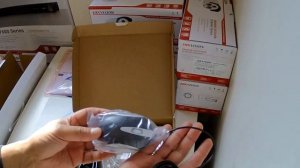 Hikvision NVR DS 7608NI-E2 /8P Unpacking