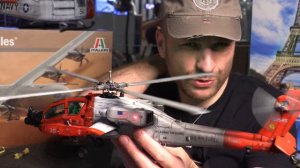 Обзор модели вертолета AH-64A Apache 1:35 "Academy" с моторами и светодиодами (конверсия) HELICOPTE