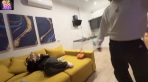 ПЕРВЫЙ СТРИМ ИЗ НОВОЙ КВАРТИРЫ + РУМТУР | Кореш, Плохой Парень, Данон и Аутсайд